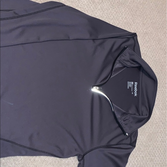 Quarter zip - Picture 1 of 2